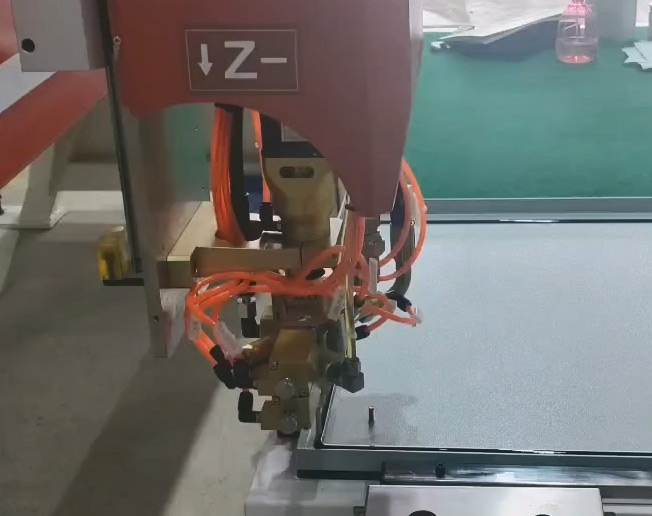 自（zì）動點膠機有哪些優勢